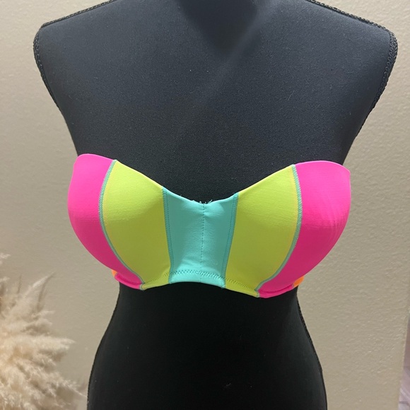 Bikini top bundle - Picture 2 of 10